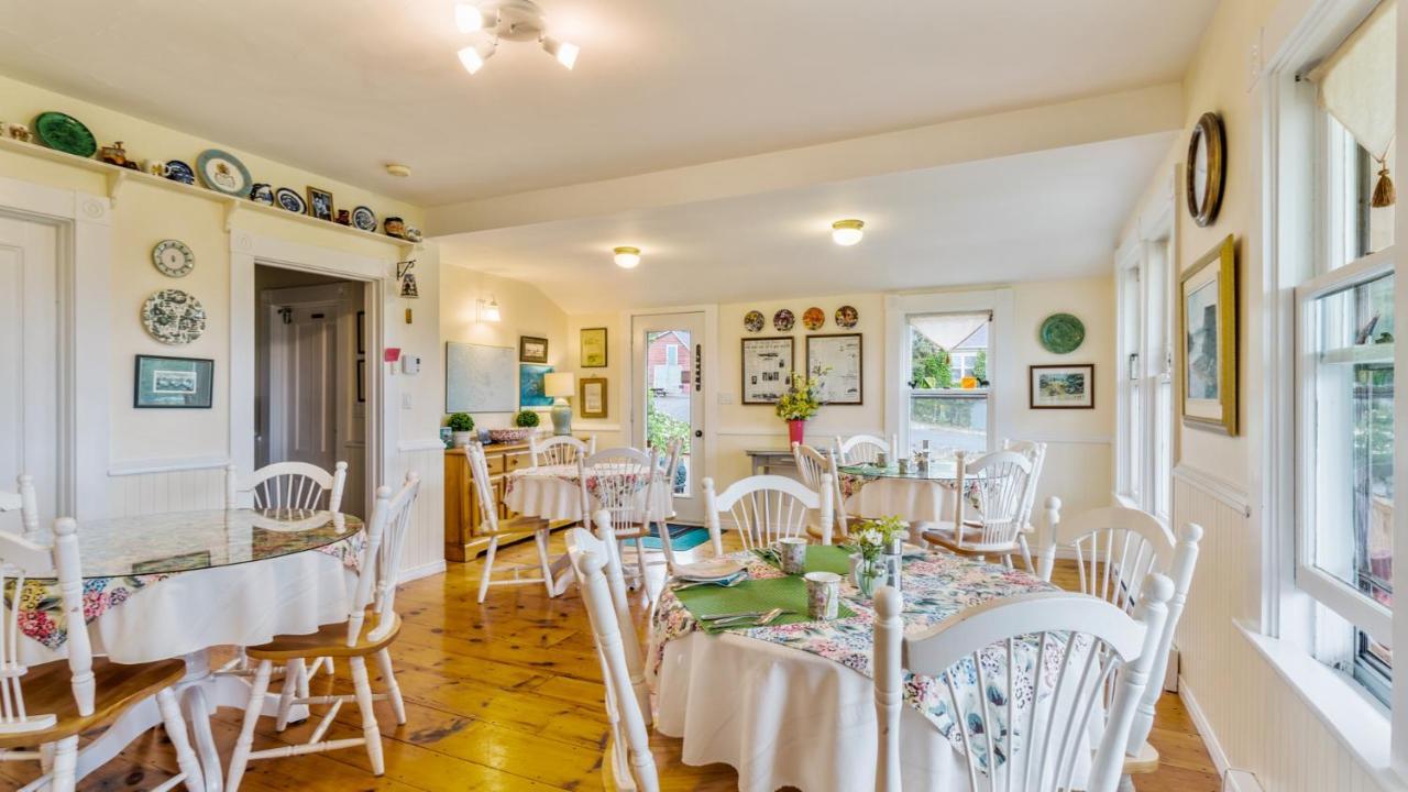 Bayview Pines Country Inn B&B Mahone Bay Exterior foto